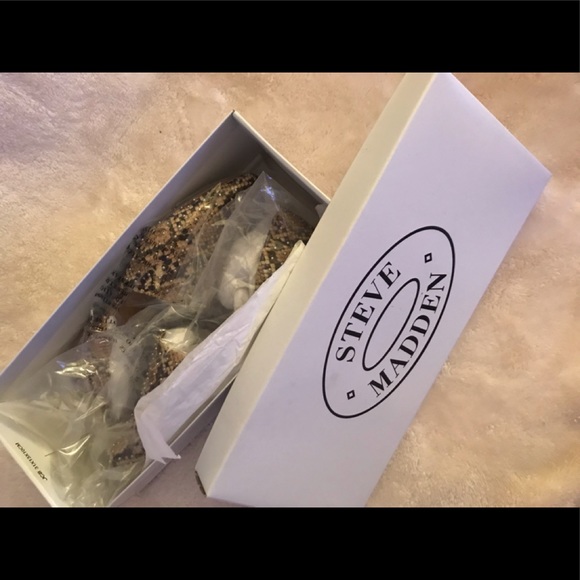 Steve Madden  Snake Skin Shoes Brand New Size 6 - Picture 3 of 4